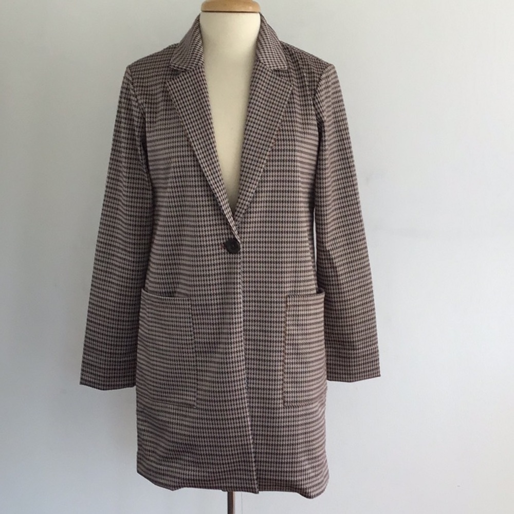 Philosophy ivory/ brown/slate houndstooth one button long blazer. Small. NWT